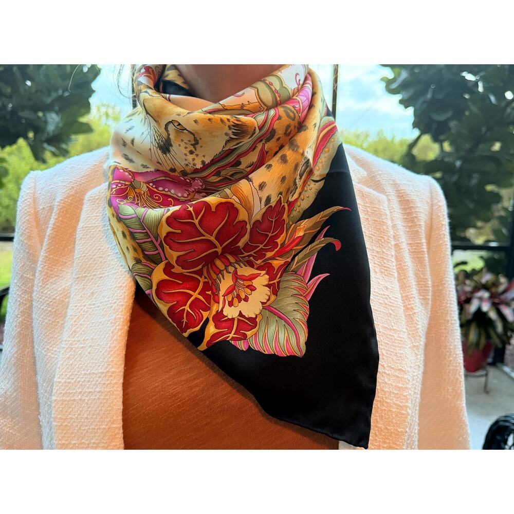 Vintage Salvatore Ferragamo Silk Scarf Cheetah Floral Black Border Made in Italy - Picture 5 of 15